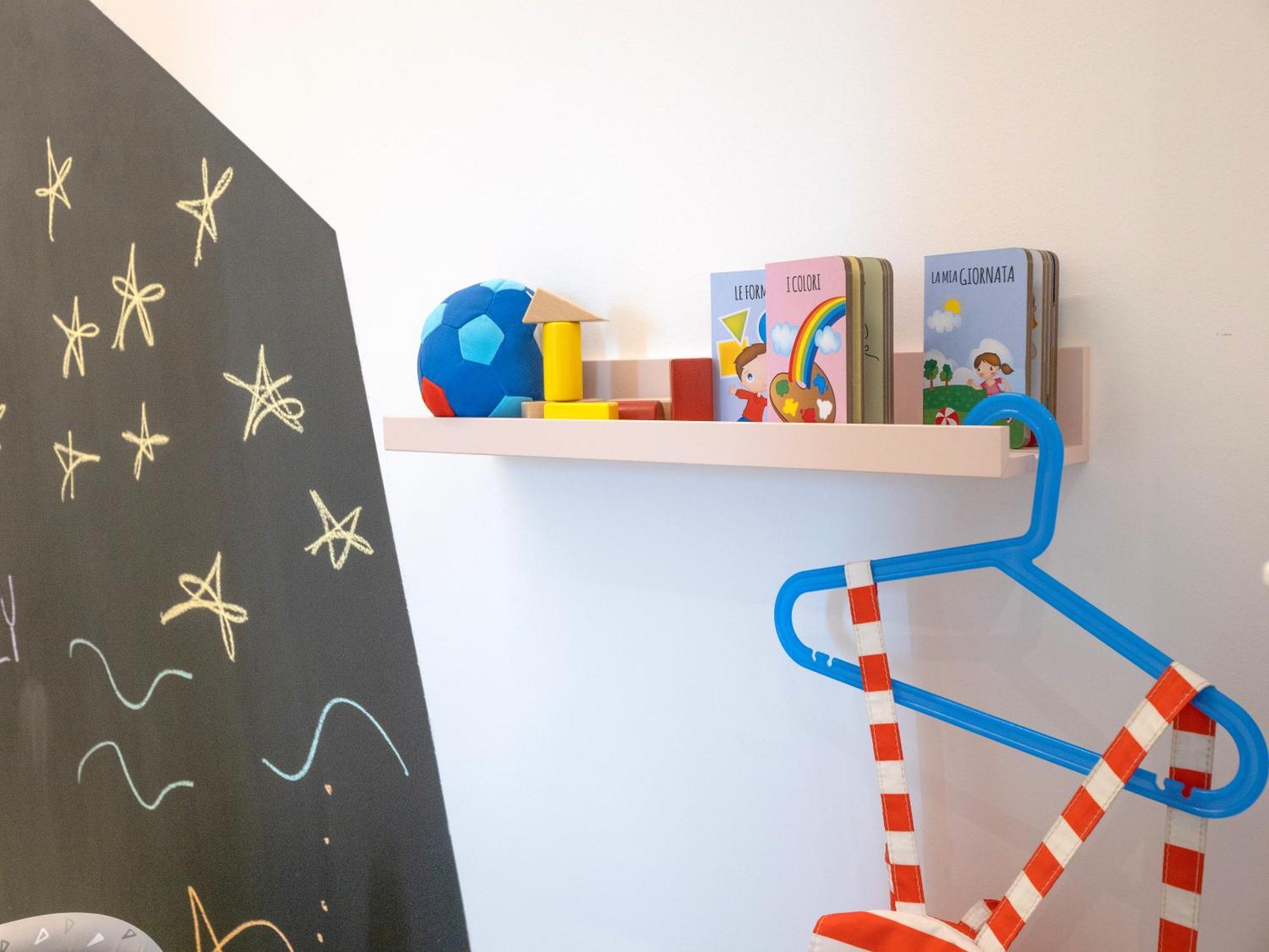 Babyaccomodation Family Bright Pietra Ligure Exterior foto