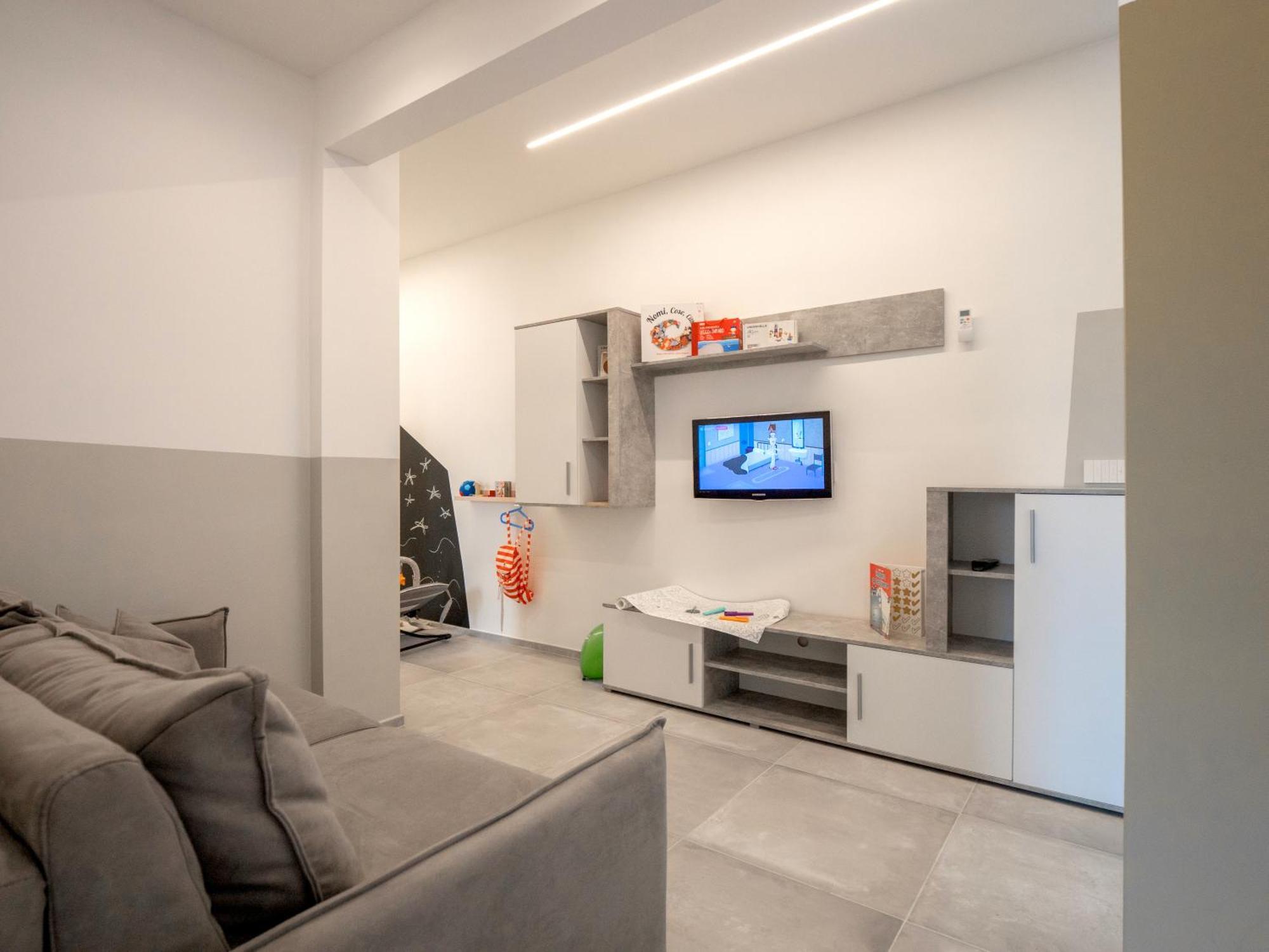 Babyaccomodation Family Bright Pietra Ligure Exterior foto